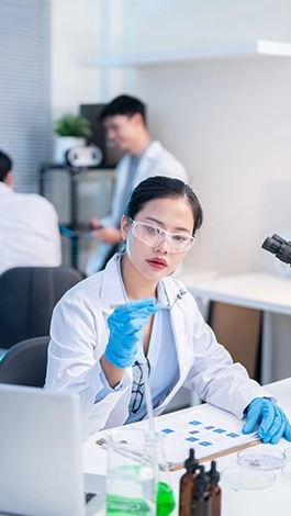 AI-powered oncology trial design and simulation dashboard